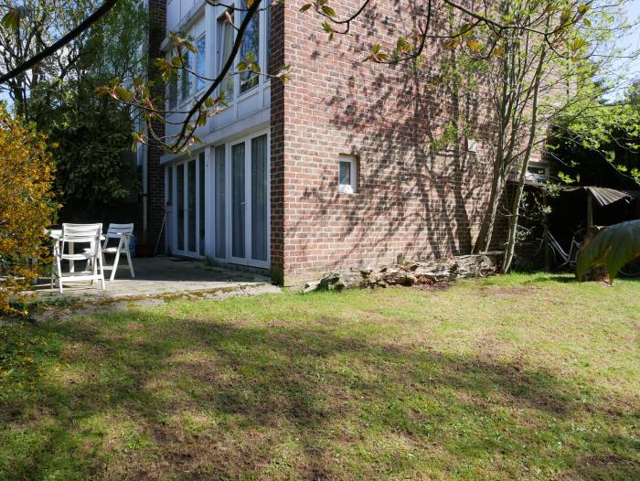 合租房 12 m² 在 Brussels Woluwe-Saint-Pierre