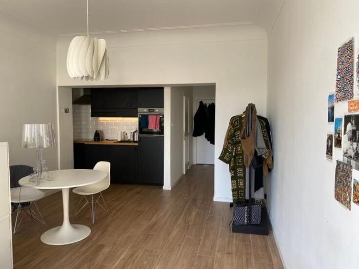 Studio 39 m² in Brussels Saint-Gilles