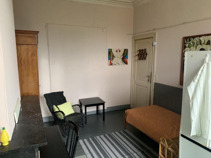 Studio 24 m² in Brussels Forest