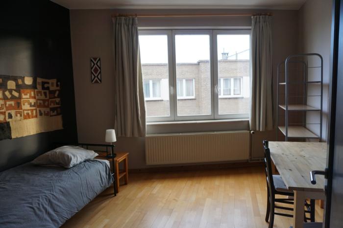 Room in owner's house 15 m² in Brussels Auderghem