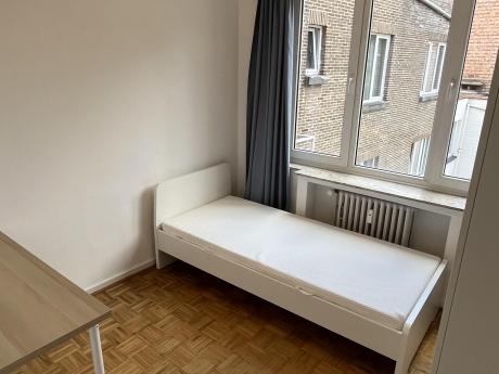 Apartment 90 m² in Brussels Ixelles : cimetiere