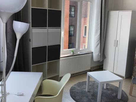 Student room 20 m² in Brussels Ixelles : Namur / Flagey